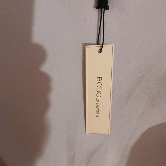 BCBGENERATION MEDIUM BLOUSE - Picture 6 of 7